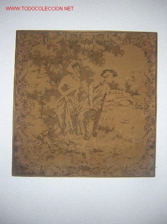 Antigüedades: Antiguo tapiz con marco, medidas 47 x 47 cm. - Foto 2 - 26556059